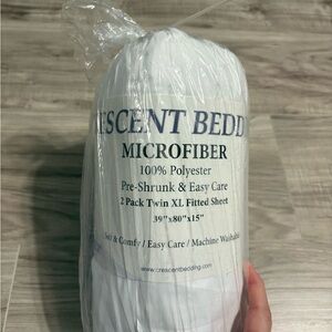 Crescent White Microfiber Twin XL Fitted Sheet Set
